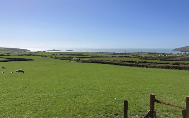 Lovely Caravan With Stunning Views Aberdaron