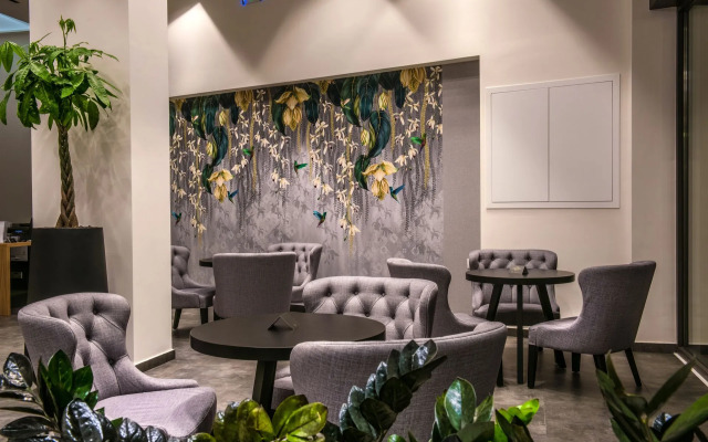 Metropole Urban Hotel