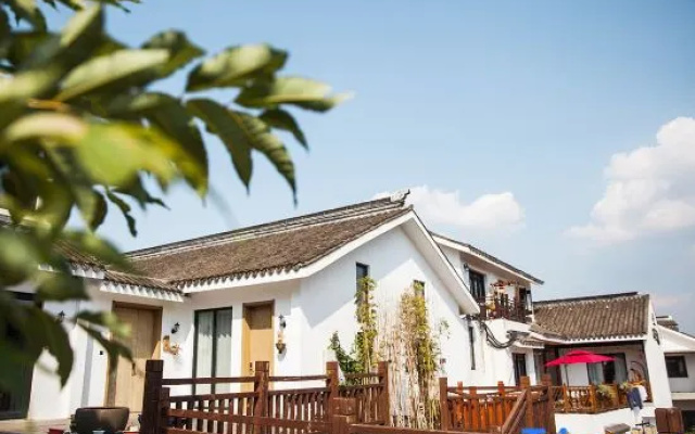 Jiju Chalet – Outside – Nanjing