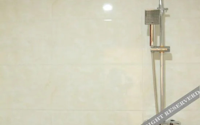 Youyou Business Hotel (Taishan Bus Terminal)
