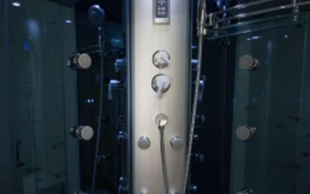 Lux Suites