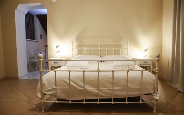 Piazza Dante Suites in Naples