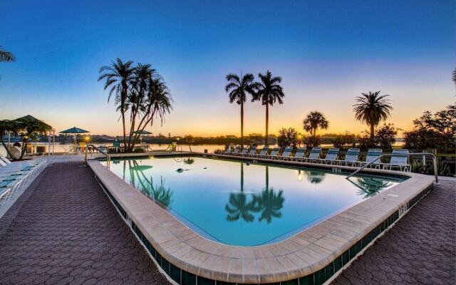 Palm Bay Club - Bay 7