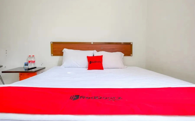 RedDoorz Syariah Near Stasiun Purwokerto – Guest Rooms – Purwokerto