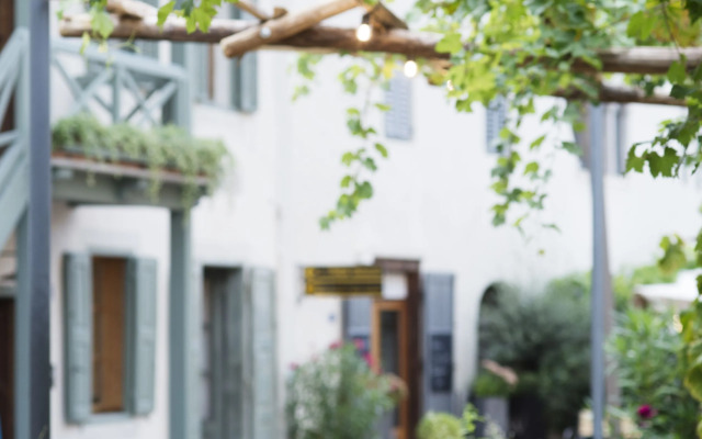 1477 Reichhalter Eat & Sleep