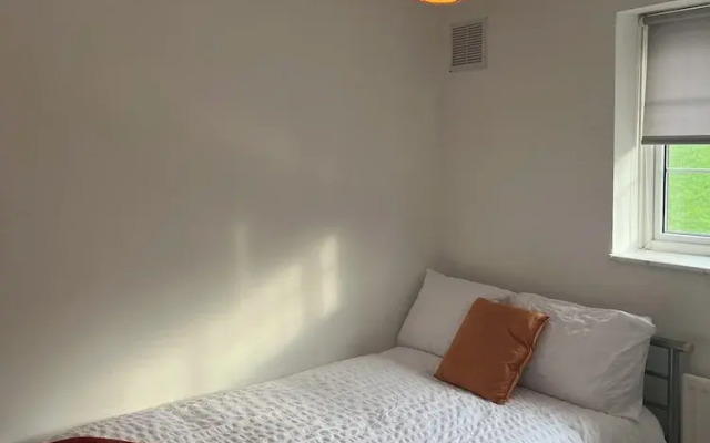 The Coral Guest House Winchester