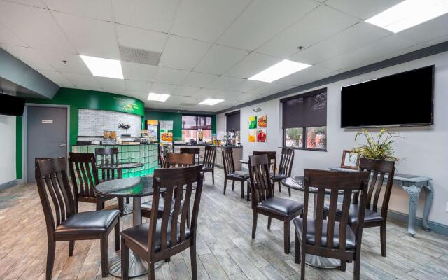 Quality Inn & Suites Ft. Jackson Maingate