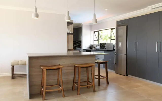 Sunrise Bay Self-Catering Accommodation