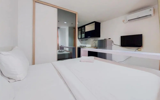 Well Furnished And Comfy Studio Bintaro Icon Apartment