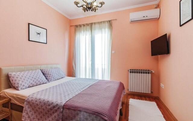 Amazing Home in Zadar With Sauna, Wifi and Outdoor Swimming Pool