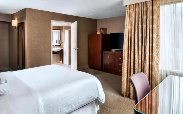 Sheraton Centre Toronto Hotel