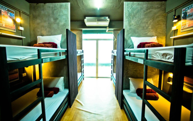 Sleep cafe hostel