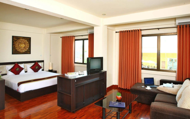 The Palm Garden Hotel