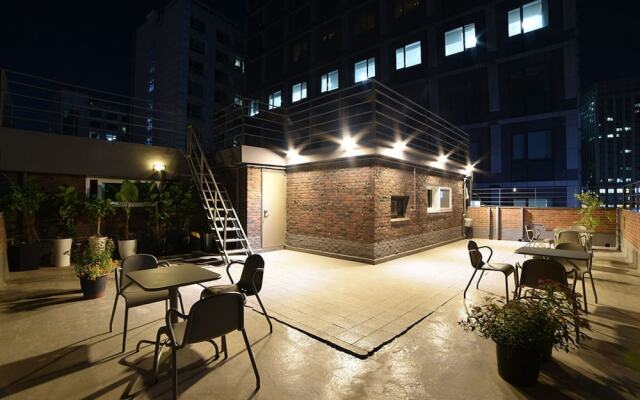 Jongno Susong Guesthouse