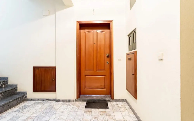 Apartment by the Sea, With Pool