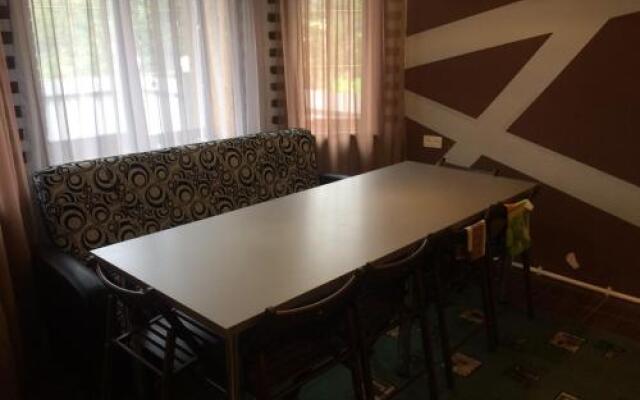 Guest House on Dalnyaya Kamenushka 243