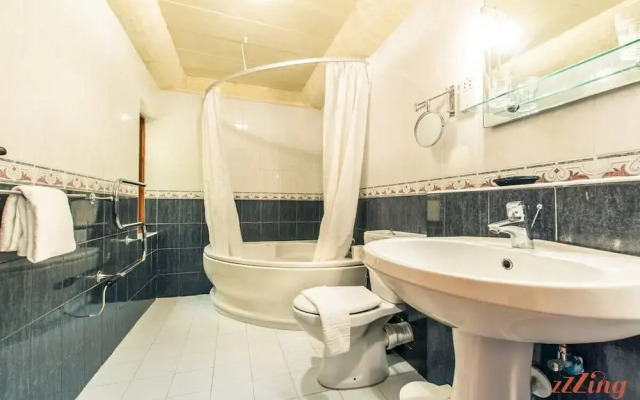 Grand Gozo Farmhouse With Games Room Pool