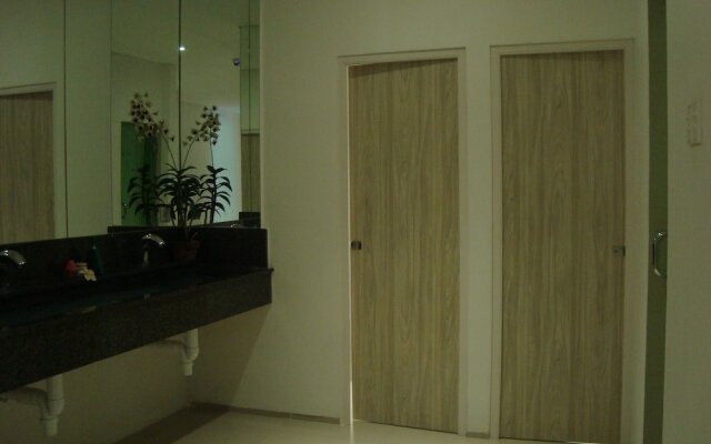 Bali Caps Hostel