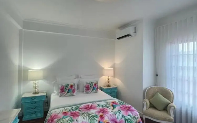 Summer Villa With Heated Private Pool