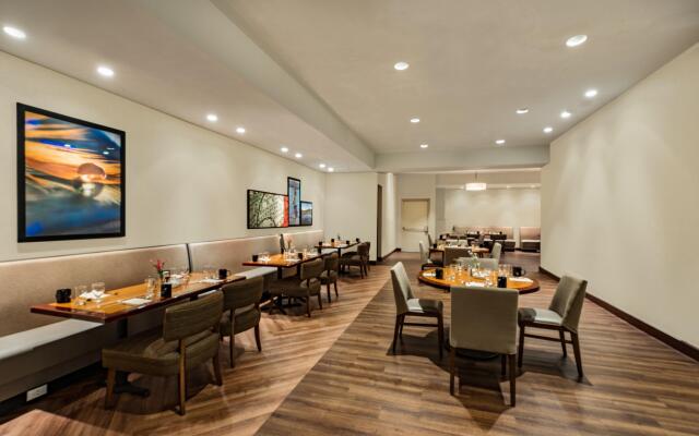 Holiday Inn & Suites Pittsfield-Berkshires by IHG