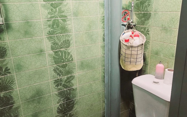 Room in House - 2 Floors 2 Bedrooms Near Central Station