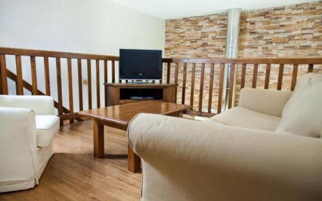 Domaine du Lac dHarrieta