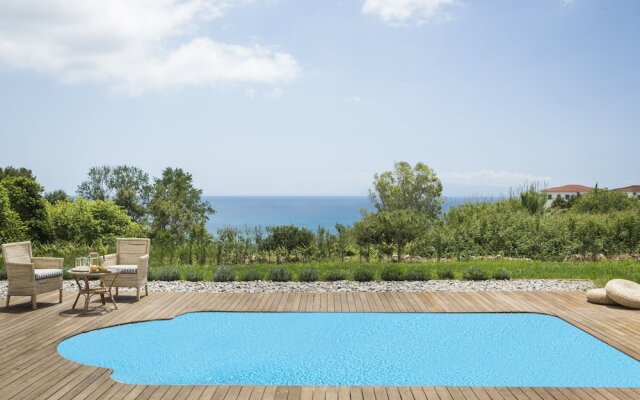 Filon Ktima Beachfront Upscale Villa