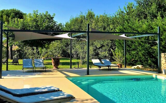 Mas Oréa côté piscine