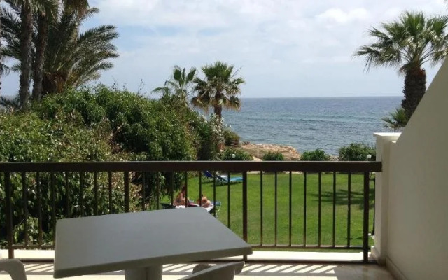 Rododafni Beach Apartments