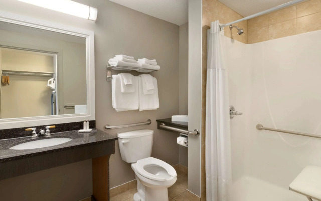 Travelodge by Wyndham Kindersley