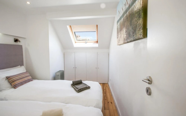 LV Premier P Real PI1 Central River Views Terrace