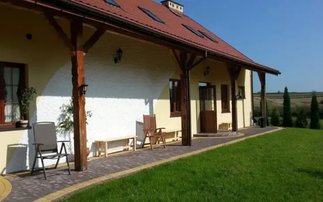 Pokoje gościnne w dolinie stawu