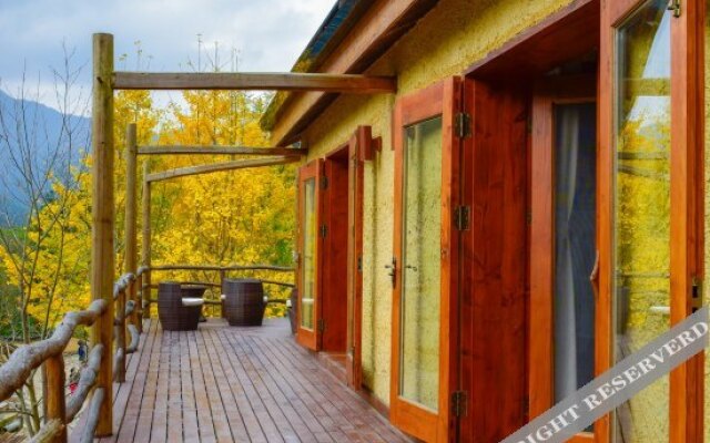 One Mountain Nine Houses