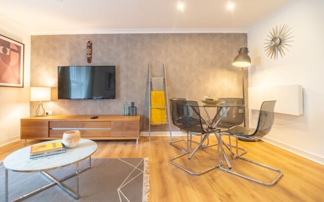 Executive 7 Apartments