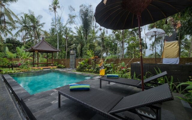 Puri Astina Villa