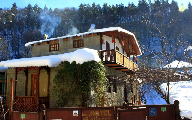Guest House Gallery