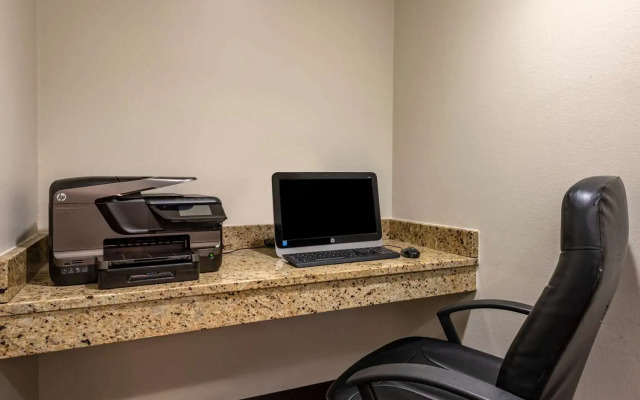 Sleep Inn & Suites Oakley I-70