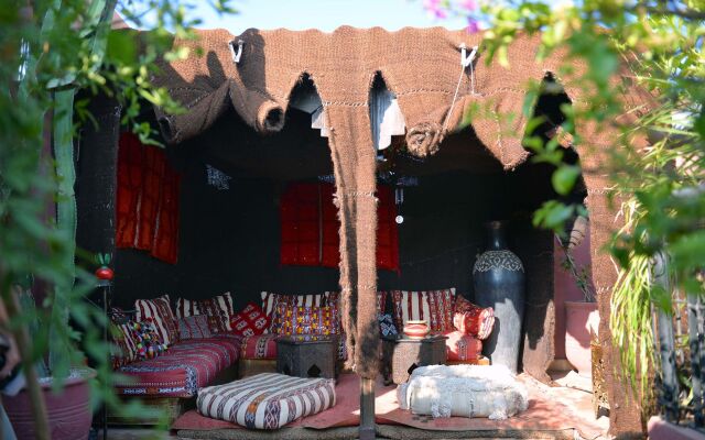 Riad La Porte Rouge