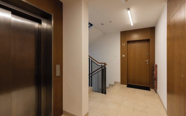 Okrzei Apartment Warsaw Praga by Renters