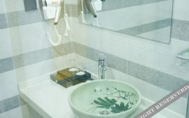 Huaining Xin'an Film Theme Hotel