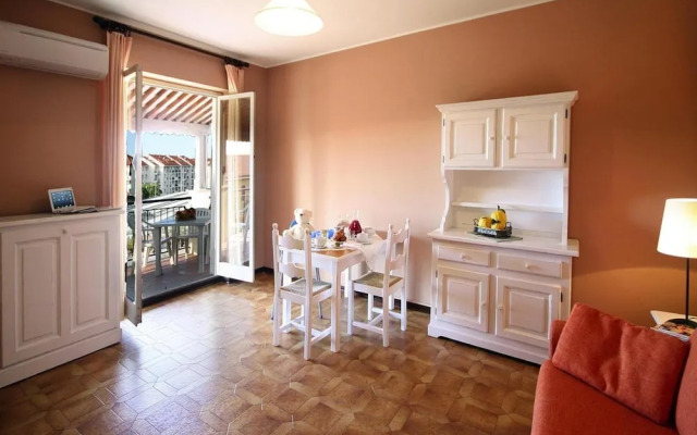 Apartment in San Bartolomeo Al Mare