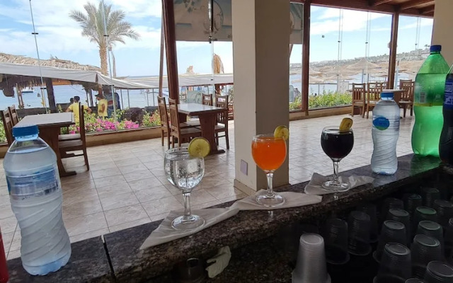 Sharks Bay Hotel & Padi Butterfly