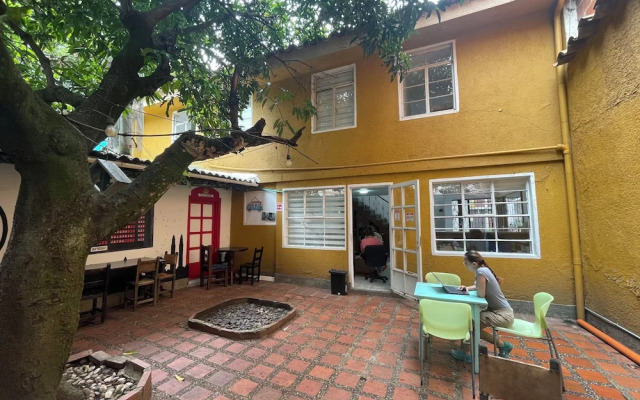 Hostal La Bodeguita Del  Mundo Laureles