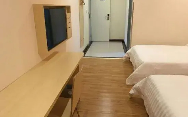 7Days Inn Chain Hotel (Chongqing Bund International)
