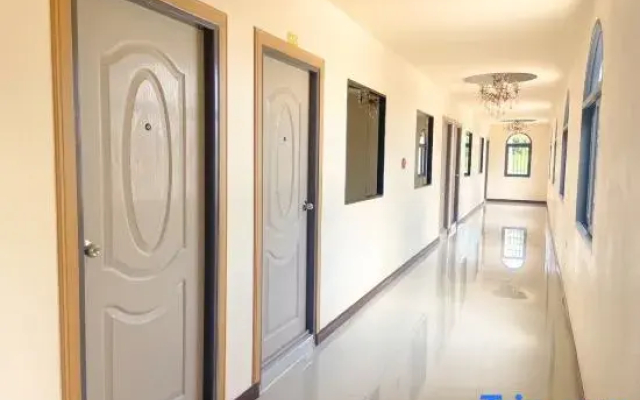 Walan hotel sriracha