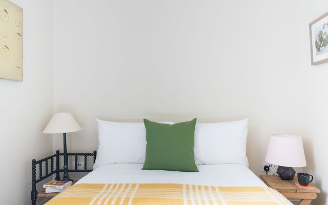 Fabulous 2BR Flat near Notting Hill