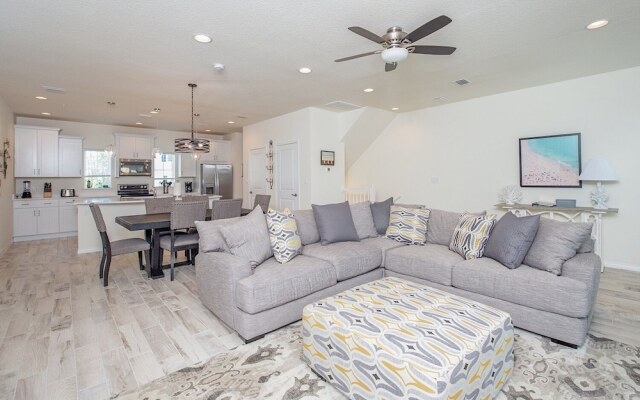 The Blue Turtle 3 Bedroom Townhouse