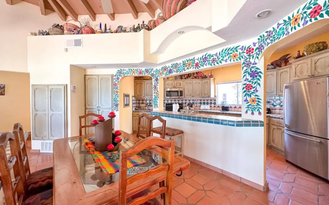 Your Beachfront Escape Close to Everything