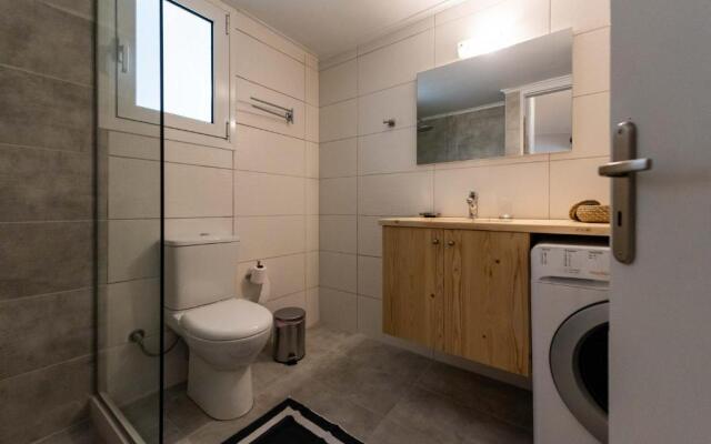 Avra Apartment