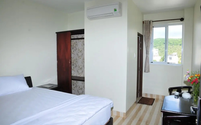 Tung Huong Hotel